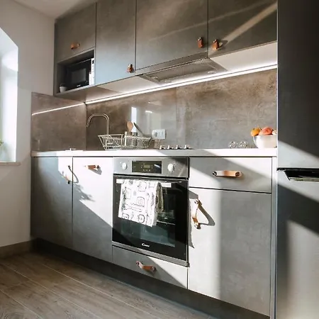 Daire Unique City Center Apartments Gran Fenice With Free Garage Parking And Roof Terrace In One Of The Apartments