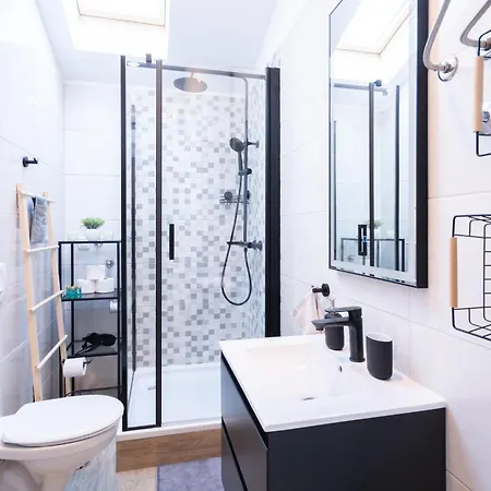 Daire Unique City Center Apartments Gran Fenice With Free Garage Parking And Roof Terrace In One Of The Apartments